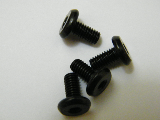 Engine Mount Screw M4x8 (4)