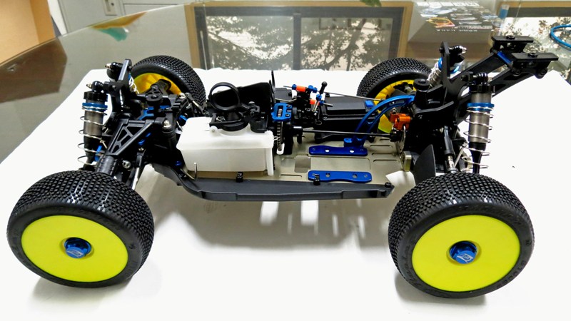 Z15xB 1/8 OFF-ROAD BUGGY /PRO